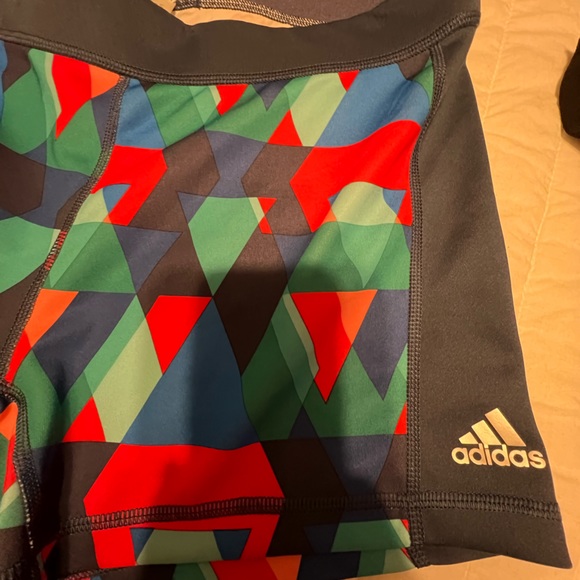 Adidas women’s yoga/biking shorts tech fit multi color 8” rise 15”waist - Picture 7 of 7